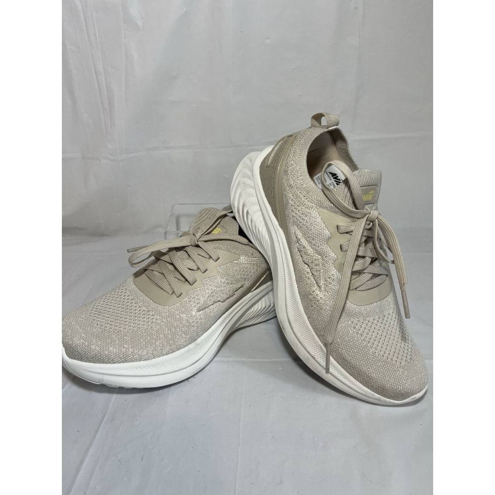 Avia Light Runner Sneaker Shoes Womens Size 7.5 new beige